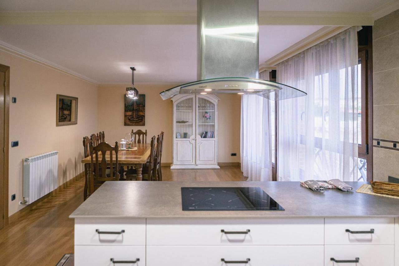 Apartmán Alojamiento Urabain Allo Exteriér fotografie