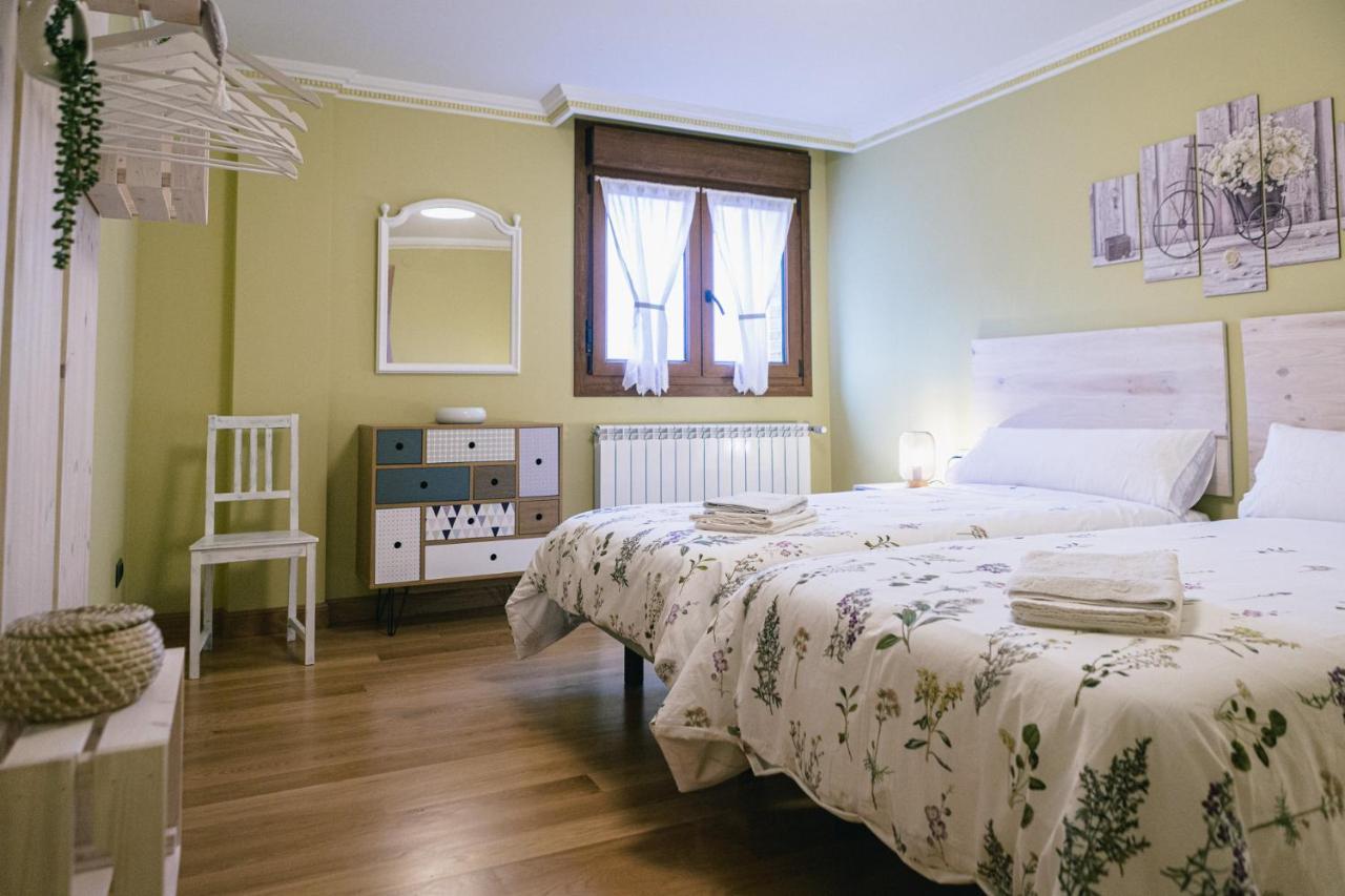 Apartmán Alojamiento Urabain Allo Exteriér fotografie